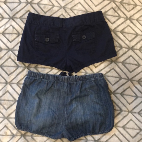 Express: shorts - Picture 2 of 2